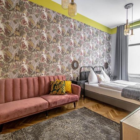 Апартаменти 3Bdr Oasis In The Heart Of Прага Екстер'єр фото