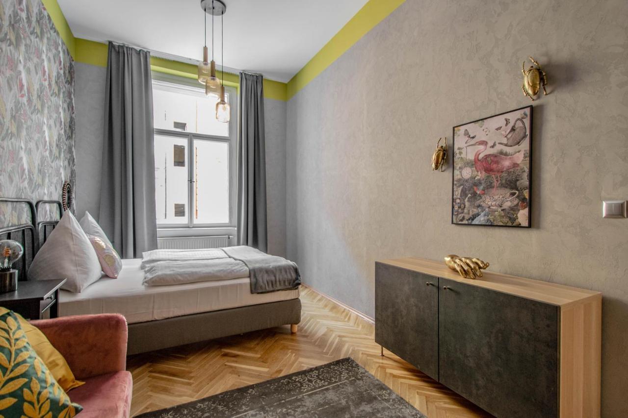 Апартаменти 3Bdr Oasis In The Heart Of Прага Екстер'єр фото