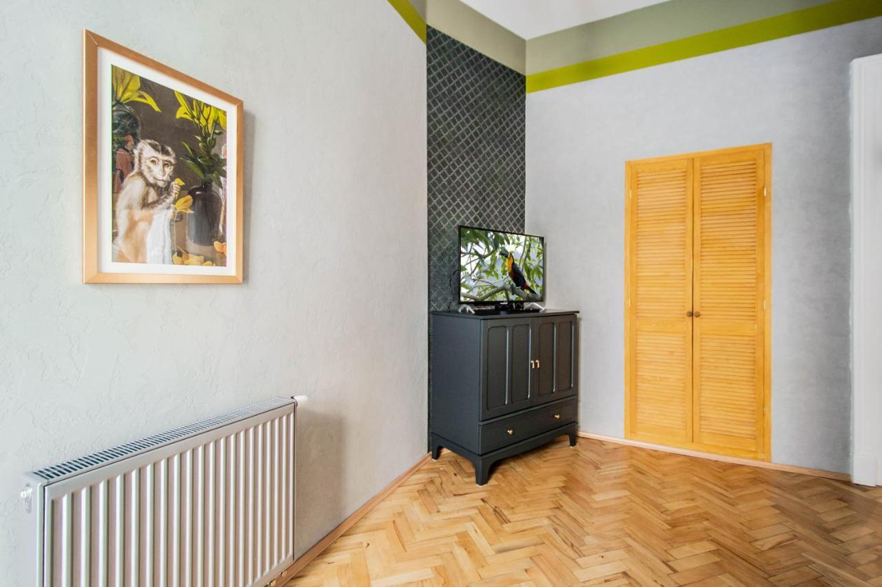 Апартаменти 3Bdr Oasis In The Heart Of Прага Екстер'єр фото