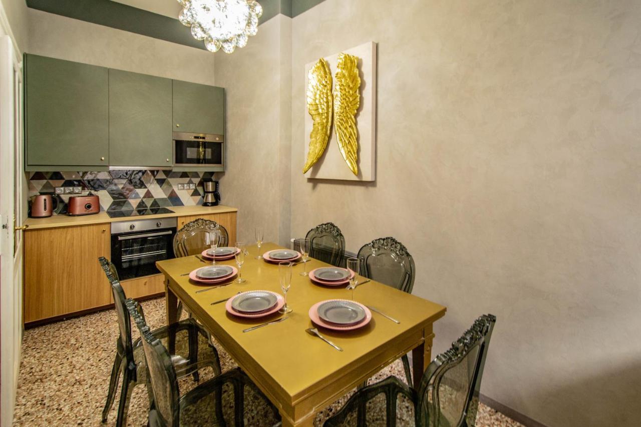Апартаменти 3Bdr Oasis In The Heart Of Прага Екстер'єр фото